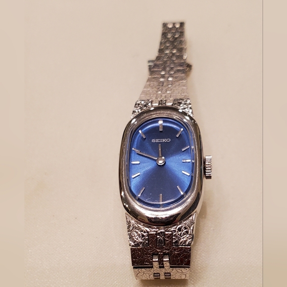 LADIES SEIKO WATCH
